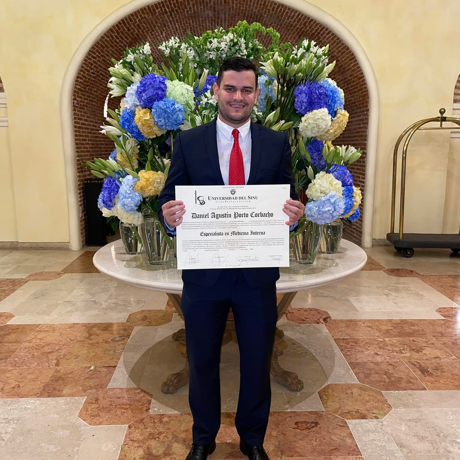 <em>Carlos D.</em>